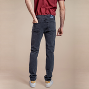 Jean homme coupe droite en coton et lyocell